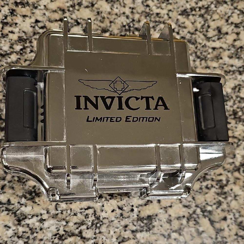 Invicta Black and Silver Dive Watch - Picture 3 of 6